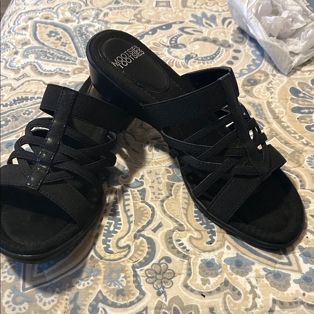 Mootsies Tootsies Black Strappy Sandals - Picture 5 of 5